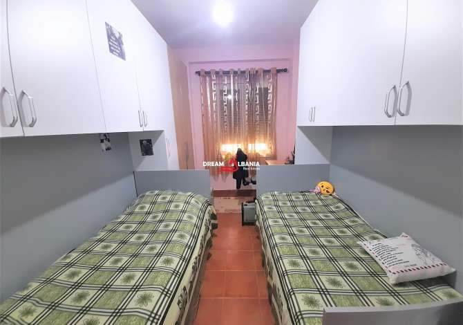 Shtepi ne shitje Apartament ne Tirane, 2+1, Mobilimi E mobiluar, Pagesa 95,000  Euro.