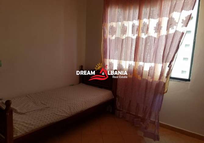 Shtepi ne shitje Apartament ne Tirane, 2+1, Mobilimi E mobiluar, Pagesa 52,000  Euro.