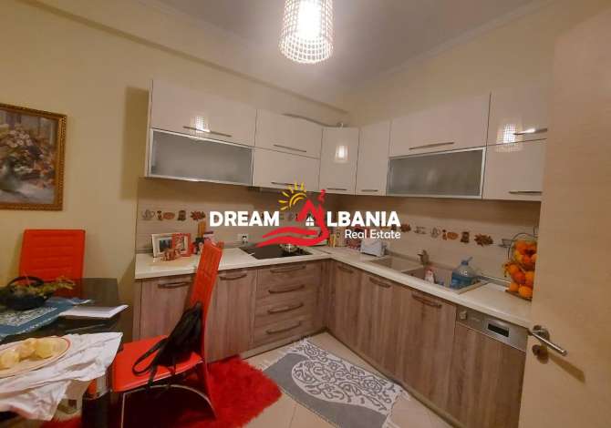 Shtepi ne shitje Apartament ne Tirane, 1+1, Mobilimi E mobiluar, Pagesa 60,000  Euro.
