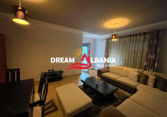 Shtepi ne shitje Apartament ne Tirane, 2+1, Mobilimi E mobiluar, Pagesa 93,000  Euro.