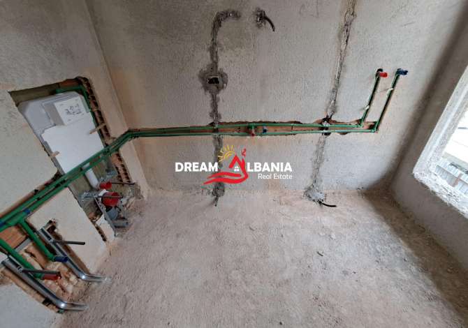 Shtepi ne shitje Apartament ne Tirane, 3+1, Mobilimi Bosh, pa mobiluar, Pagesa 269,500  Euro.