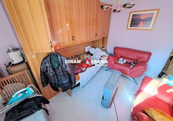 Shtepi ne shitje Apartament ne Tirane, 3+1, Mobilimi E mobiluar, Pagesa 120,000  Euro.