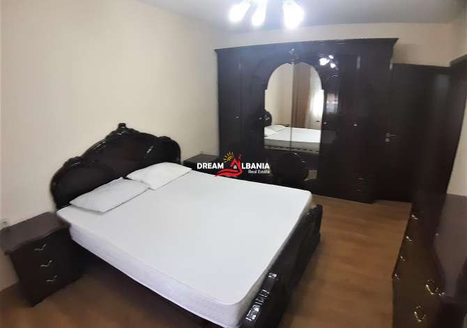 Shtepi ne shitje Apartament ne Tirane, 2+1, Mobilimi E mobiluar, Pagesa 100,000  Euro.