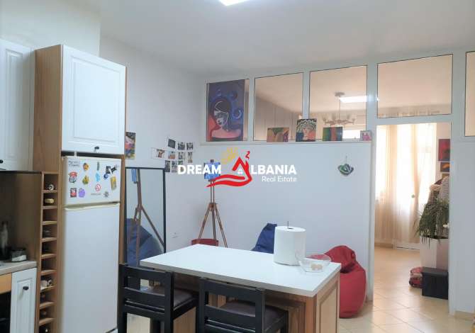 Shtepi ne shitje Apartament ne Tirane, 1+1, Mobilimi E mobiluar, Pagesa 80,000  Euro.