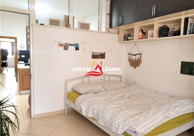 Shtepi ne shitje Apartament ne Tirane, 1+1, Mobilimi E mobiluar, Pagesa 80,000  Euro.