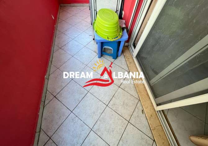 Shtepi ne shitje Apartament ne Tirane, 2+1, Mobilimi E mobiluar, Pagesa 150,000  Euro.