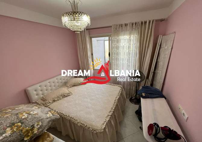 Shtepi ne shitje Apartament ne Tirane, 2+1, Mobilimi E mobiluar, Pagesa 150,000  Euro.