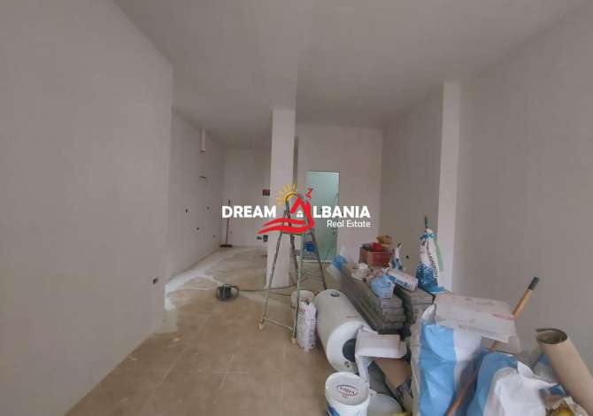 Shtepi ne shitje Apartament ne Tirane, 2+1, Mobilimi Bosh, pa mobiluar, Pagesa 65,000  Euro.