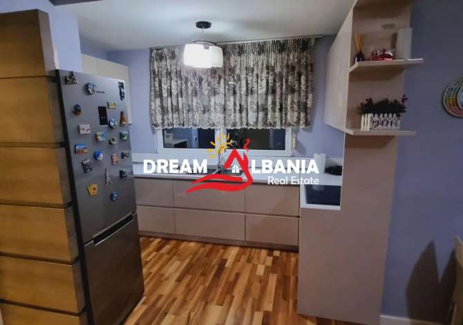 Shtepi ne shitje Apartament ne Tirane, 1+1, Mobilimi E mobiluar, Pagesa 165,000  Euro.