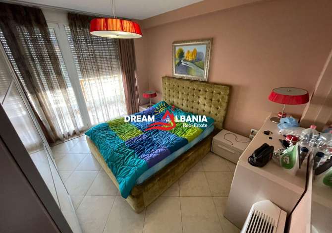 Shtepi me qera Apartament ne Tirane, 3+1, Mobilimi E mobiluar, Pagesa 1,200  Euro.