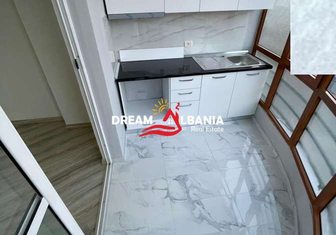 Shtepi ne shitje Apartament ne Tirane, 2+1, Mobilimi Bosh, pa mobiluar, Pagesa 101,000  Euro.
