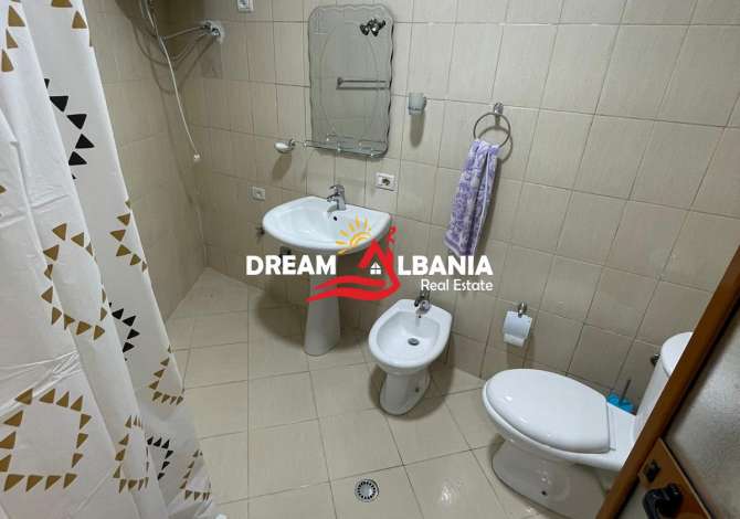 Shtepi ne shitje Apartament ne Tirane, 2+1, Mobilimi Bosh, pa mobiluar, Pagesa 101,000  Euro.