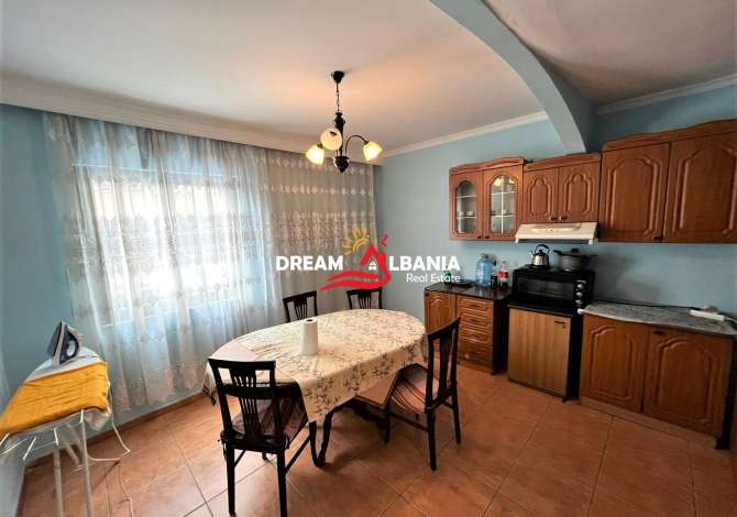 Shtepi ne shitje Apartament ne Tirane, 2+1, Mobilimi E mobiluar, Pagesa 145,000  Euro.