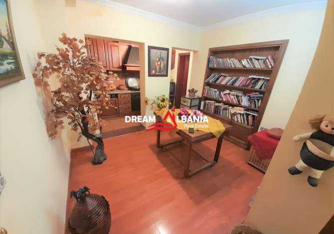 Shtepi me qera Apartament ne Tirane, 2+1, Mobilimi E mobiluar, Pagesa 500  Euro.