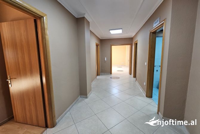 Ambient Zyre per Qira ne Qender!