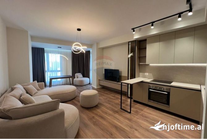 Shtepi me qera 2+1 ne Tirane - 1,000 Euro