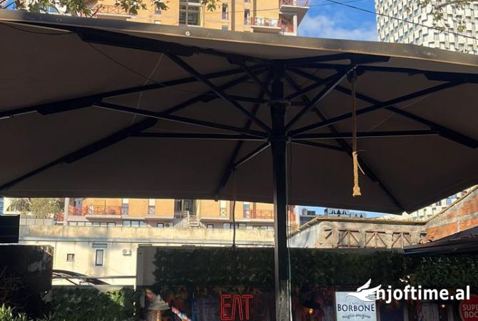Pajisje biznesi ne shitje  ne Tirane - 2,000 Euro