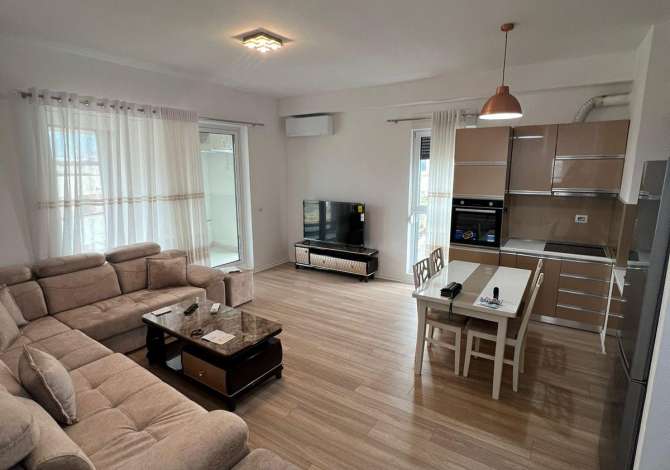 Shtepi me qera 2+1 ne Tirane - 500 Euro
