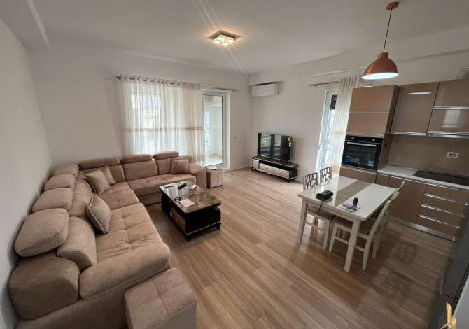 Shtepi me qera 2+1 ne Tirane - 500 Euro
