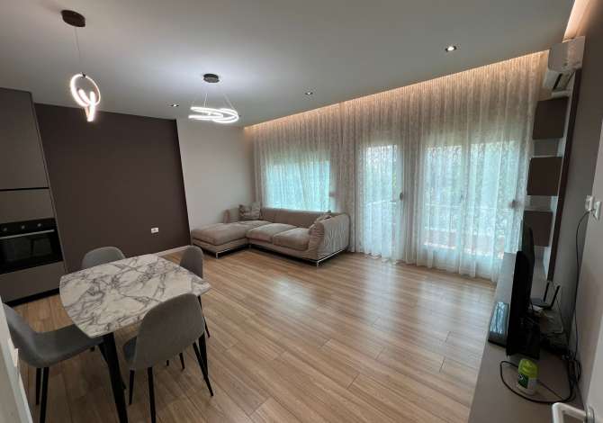 Shtepi me qera 2+1 ne Tirane - 450 Euro