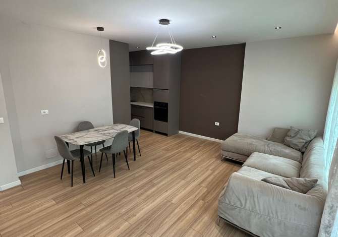Shtepi me qera Apartament ne Tirane, 2+1, Mobilimi E mobiluar, Pagesa 450  Euro.