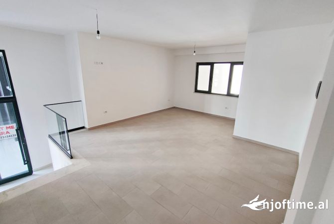 Ambient biznesi me qera 1+1 ne Tirane - 350 Euro
