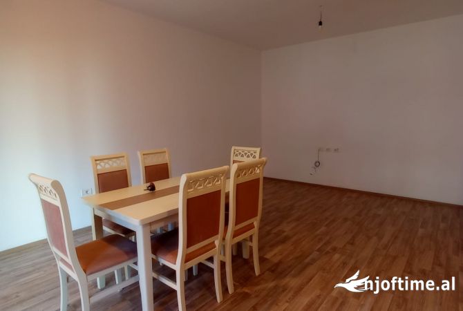 Shtepi me qera 3+1 ne Tirane - 550 Euro