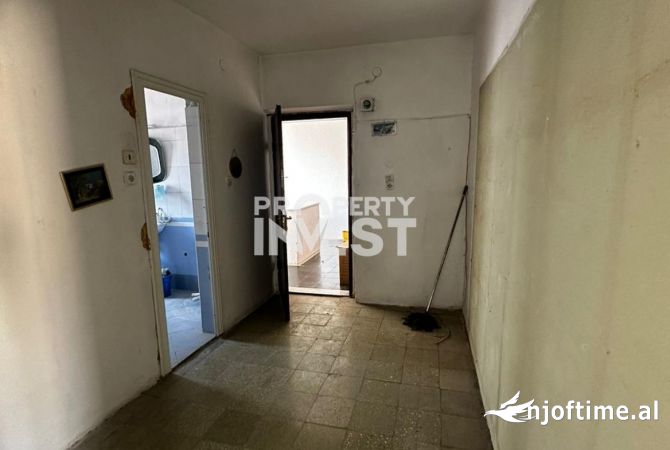 Shtepi ne shitje 1+1 ne Tirane - 75,000 Euro