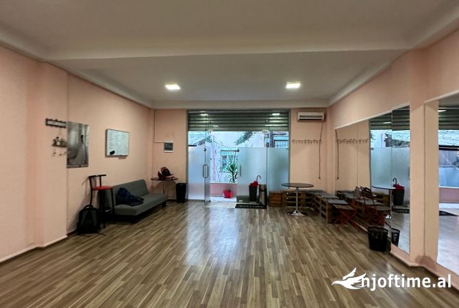 Ambient biznesi ne shitje 3+1 ne Tirane - 300,000 Euro