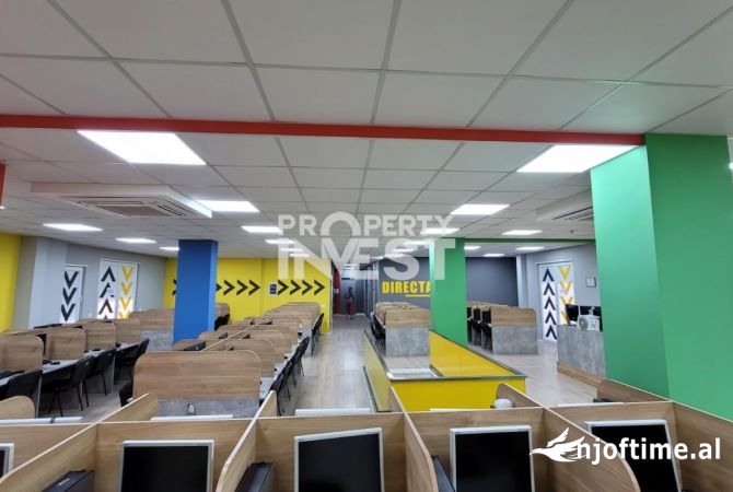 Ambient biznesi me qera 3+1 ne Tirane - 7,000 Euro