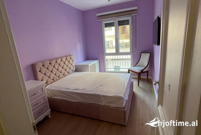 Shtepi me qera 3+1 ne Tirane - 1,500 Euro