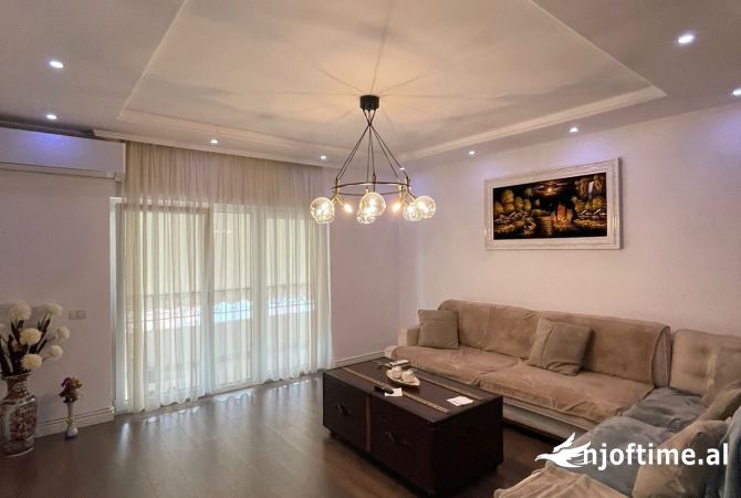 Shtepi ne shitje 3+1 ne Tirane - 409,000 Euro