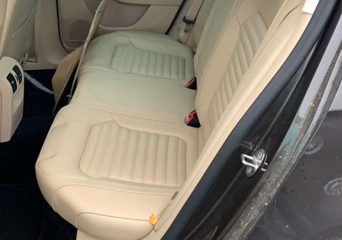 Volkswagen Passat B7 viti 2012 me 77,000 KM i sapoardhur nga Gjermania. Cmontohet per pjese kembimi,