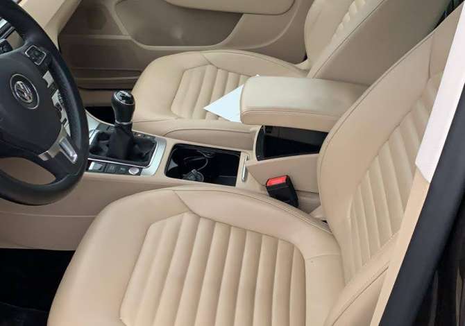 Volkswagen Passat B7 viti 2012 me 77,000 KM i sapoardhur nga Gjermania. Cmontohet per pjese kembimi,