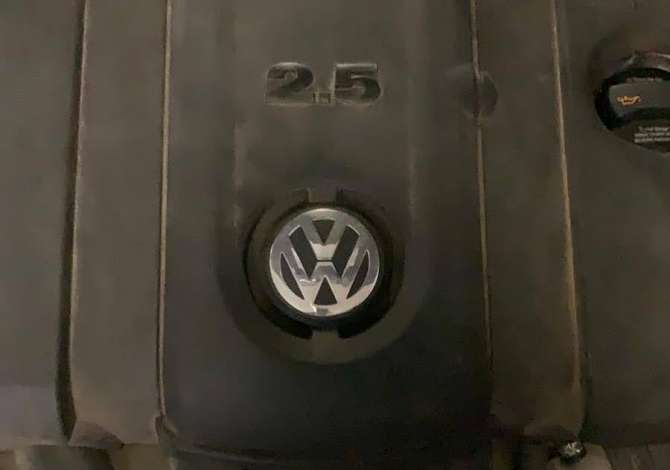 Volkswagen Golf 6 viti 2011 2.5 benzine me pak km cmontohet per pjese