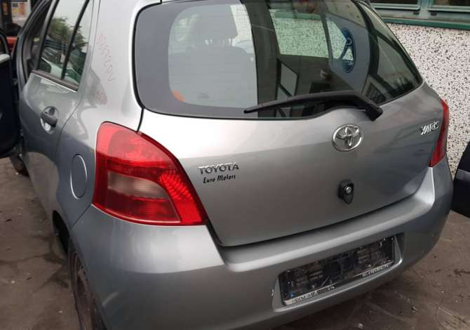 Toyota Yaris viti 2007 e sapoardhur nga Italia, cmontohet per pjese kembimi.