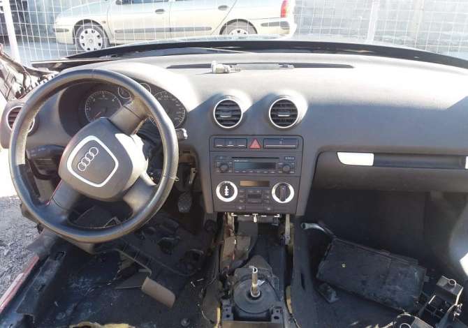 Audi A3 viti 2006, cmontohet per pjese kembimi.