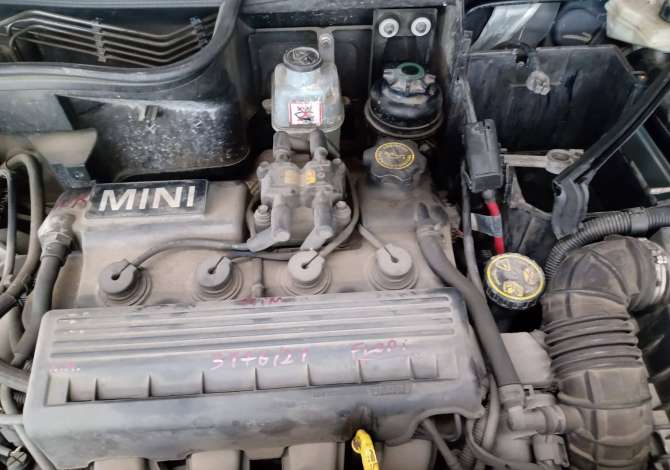 Mini Cooper, viti 2004, 1.6 benzine, e sapoardhur me 0 kilometra ne Shqiperi , cmontuar per pjesen k