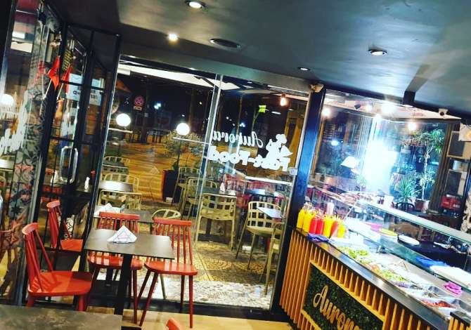 Njoftime Pune ne Tirane, Profesioni Kamarier/e dhe punonjes/e per fastfood , , Pagesa Me Marreveshje.