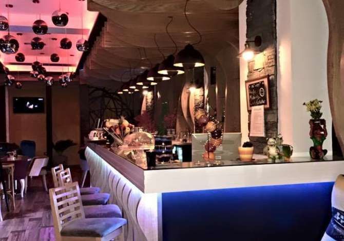 Njoftime Pune ne Tirane, Profesioni Punonjes/e FastFoodi, Banakier/e, Kamarier/e, Motorrist , , Pagesa 50,000  Leke.