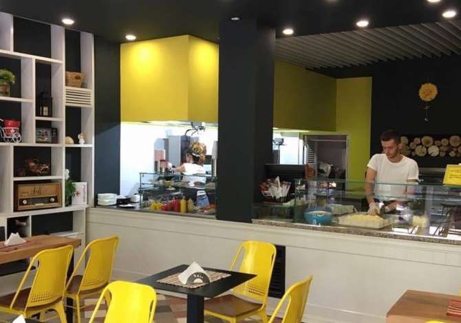 Njoftime Pune ne Tirane, Profesioni Punonjes/e FastFoodi, Banakier/e, Kamarier/e, Motorrist , , Pagesa 50,000  Leke.