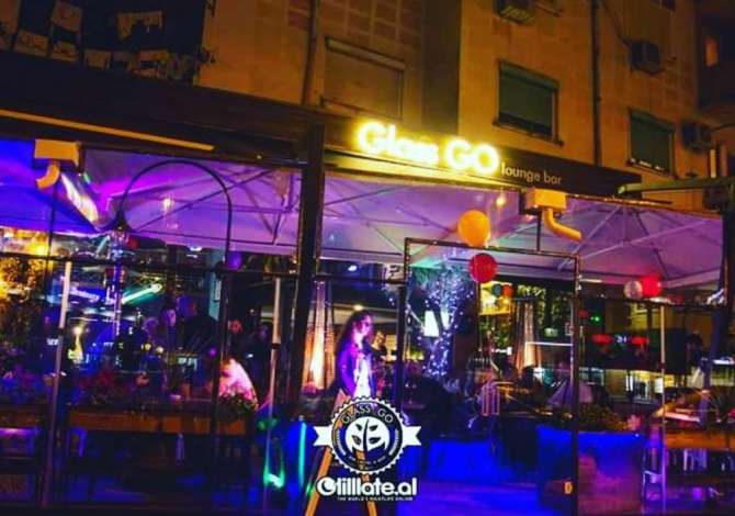 Njoftime Pune ne Tirane, Profesioni Kamarier/e, Sanitare , , Pagesa 20,000  Leke.