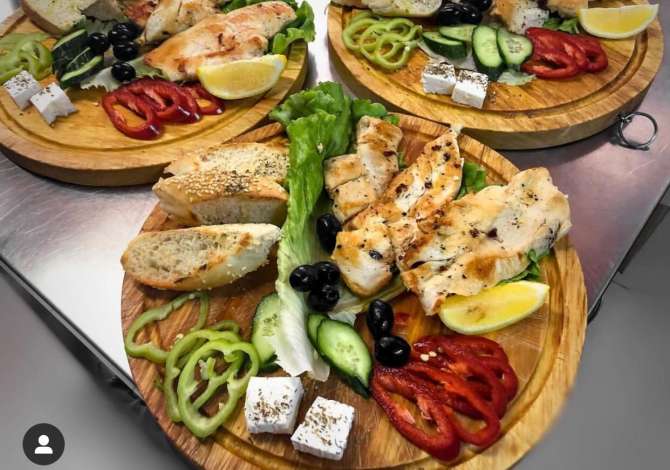 Njoftime Pune ne Tirane, Profesioni Kamarier/e , , Pagesa Me Marreveshje.