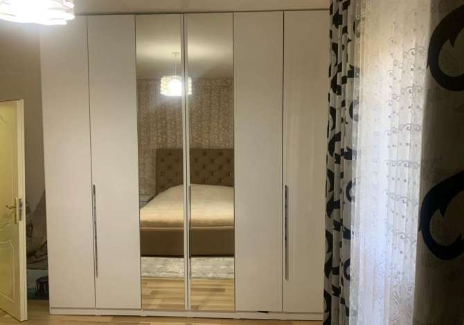 Shtepi ne shitje  ne Shkoder, 2+1, Mobilimi E mobiluar, Pagesa 60,000  Euro.