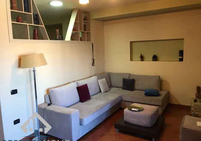 Shtepi me qera 2+1 ne Tirane - 370 Euro