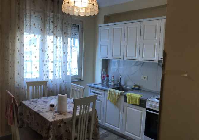 Shtepi me qera 2+1 ne Tirane - 450 Euro