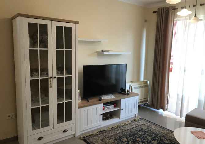 Shtepi me qera 2+1 ne Tirane - 450 Euro