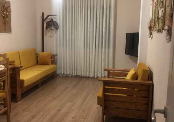 Shtepi me qera 1+1 ne Tirane - 30,000 Leke
