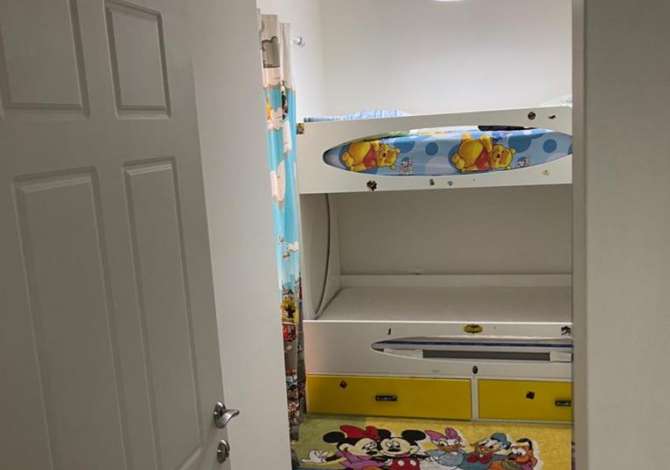 Shtepi me qera  ne Tirane, 2+1, Mobilimi E mobiluar, Pagesa 400  Euro.