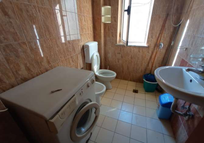 Shtepi me qera  ne Tirane, 1+1, Mobilimi E mobiluar, Pagesa 33,000  Leke.